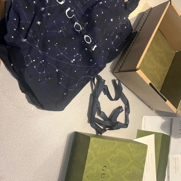 GUCCI GG BUCKLE SUEDE BELT - Picture 7 of 9